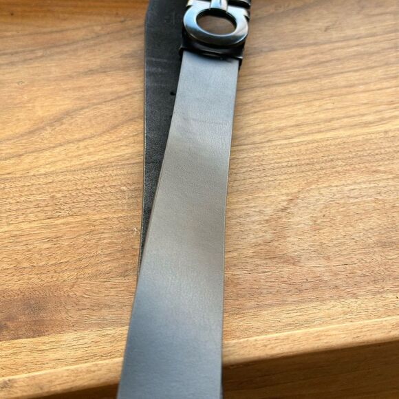 Salvatore Fareagamo Black Leather Men’s Belt 48W - Picture 5 of 8